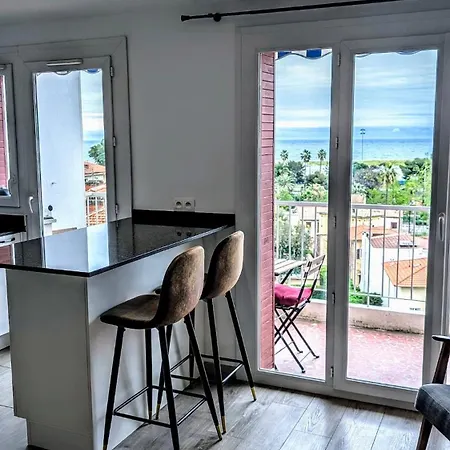 Panoramic Sea View With Private Parking And Ac Apartamento