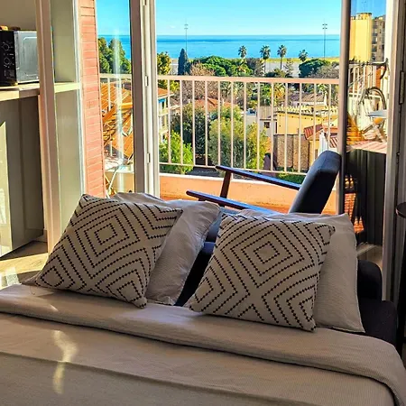 Panoramic Sea View With Private Parking And Ac Apartmán *