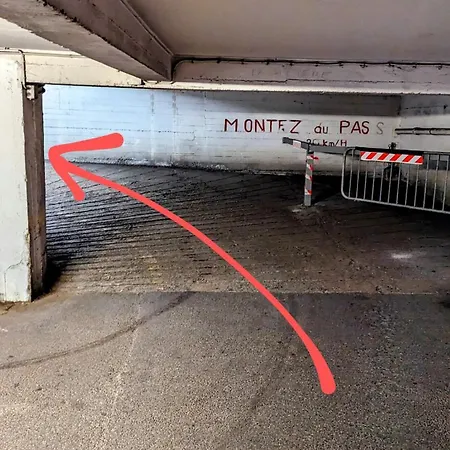 Panoramic Sea View With Private Parking And Ac דירה